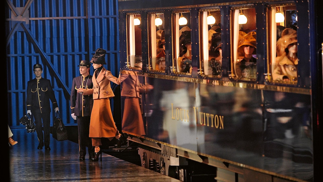 Louis Vuitton Catwalk: The Complete Fashion CollectionsFashionela