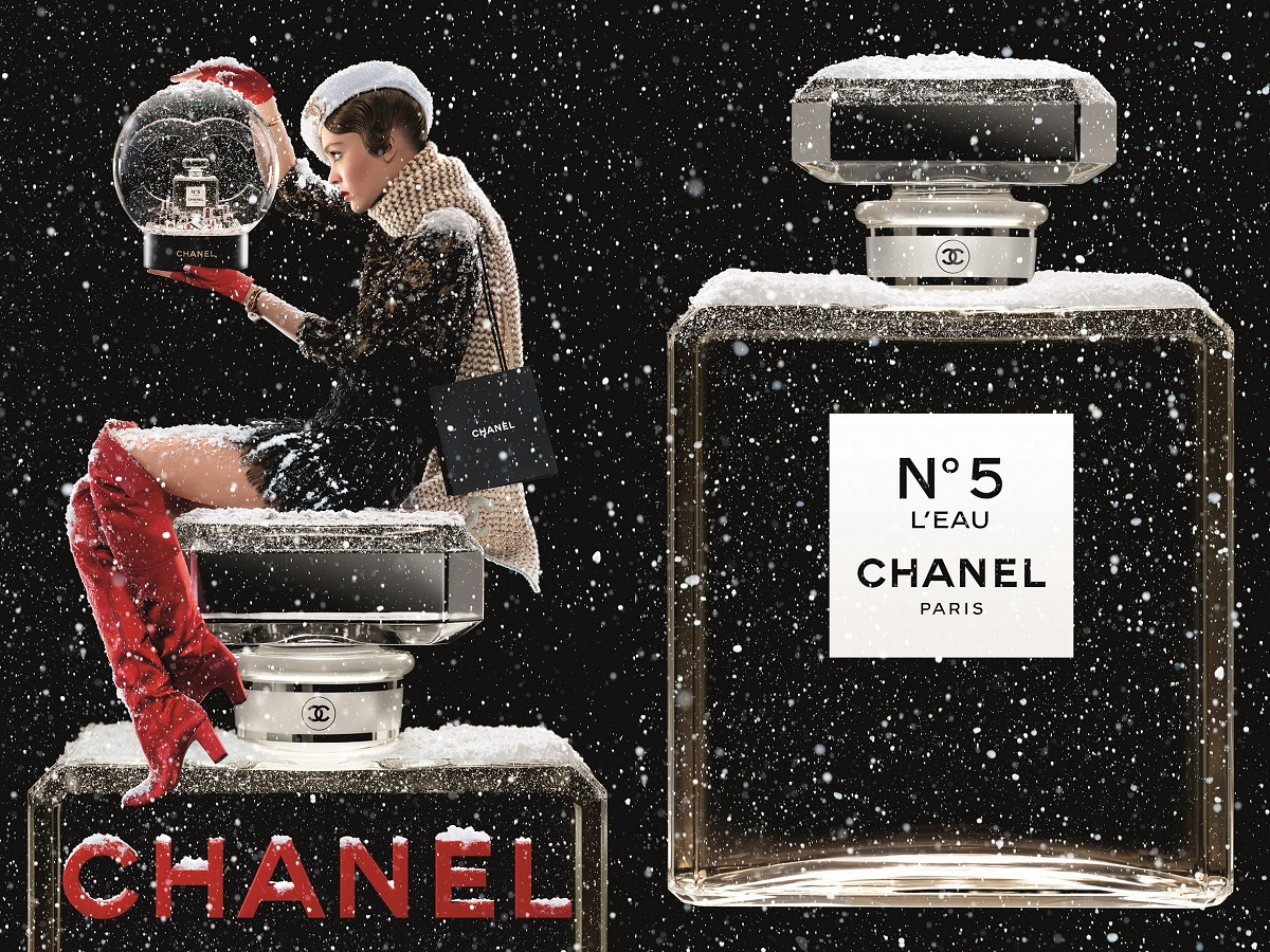 Chanel's Holiday Party Celebrates Their No. 5 Fragrance