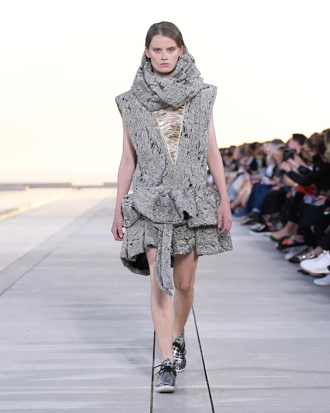 Louis Vuitton Cruise 2023 - RUNWAY MAGAZINE ® Collections