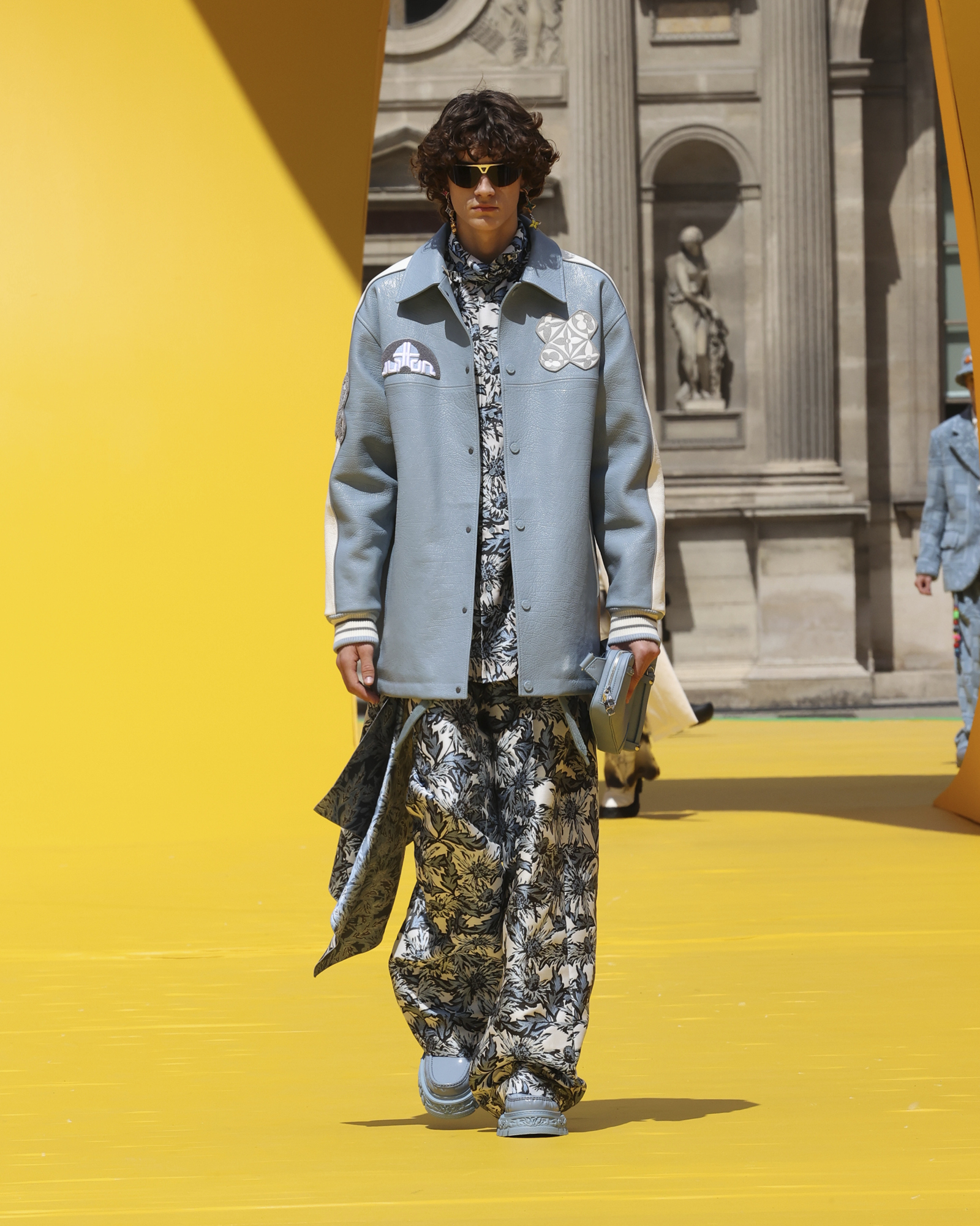 X \ LVMH على X: Discover @LouisVuitton 's Men's Spring/Summer 2023  collection, named Strange Math presented in the Carré du Louvre bringing  together imagination and reality. Learn more:  #LVMH  #LouisVuitton